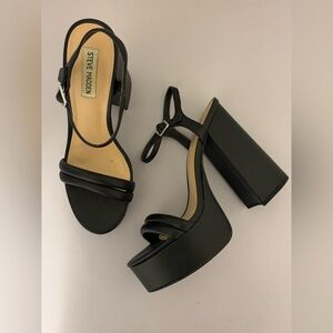 Steve Madden Black Leather Strappy Platform Heels Size 10